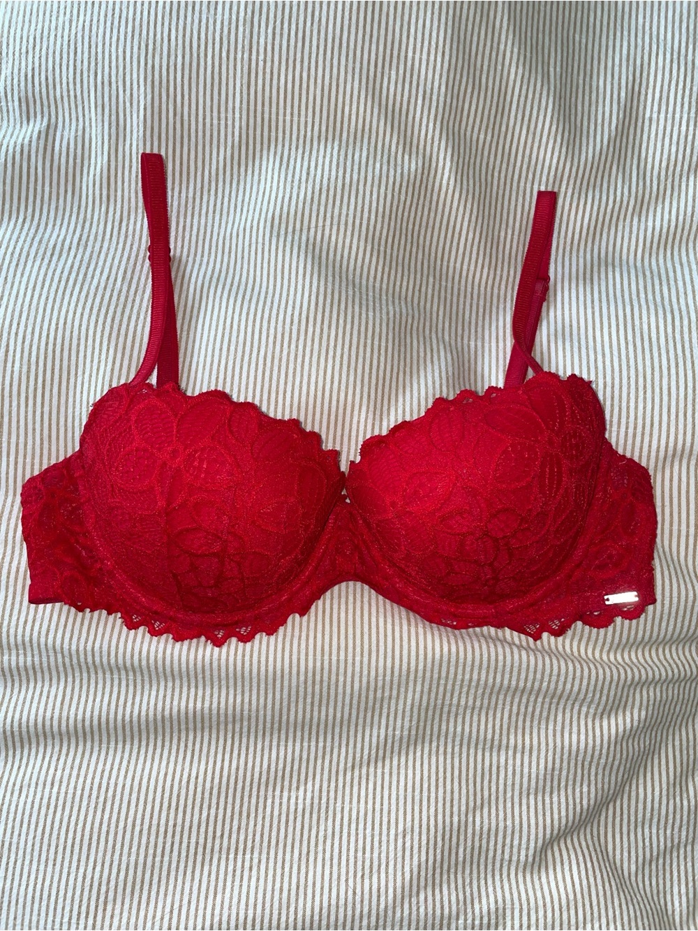VS Pink Red Lace Balconette Push Up Bra 34C